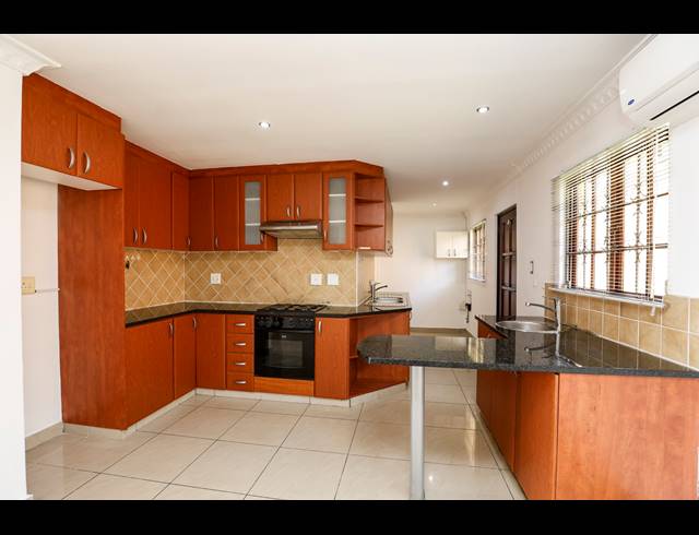 3 BEDROOM SECTIONAL TITLE FOR SALE IN MORNINGSIDE